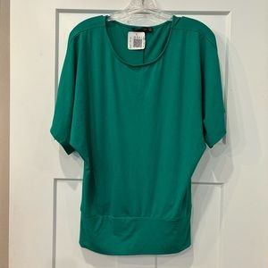 NWT Sheila Rose Teal Shirt Sleeve T-shirt